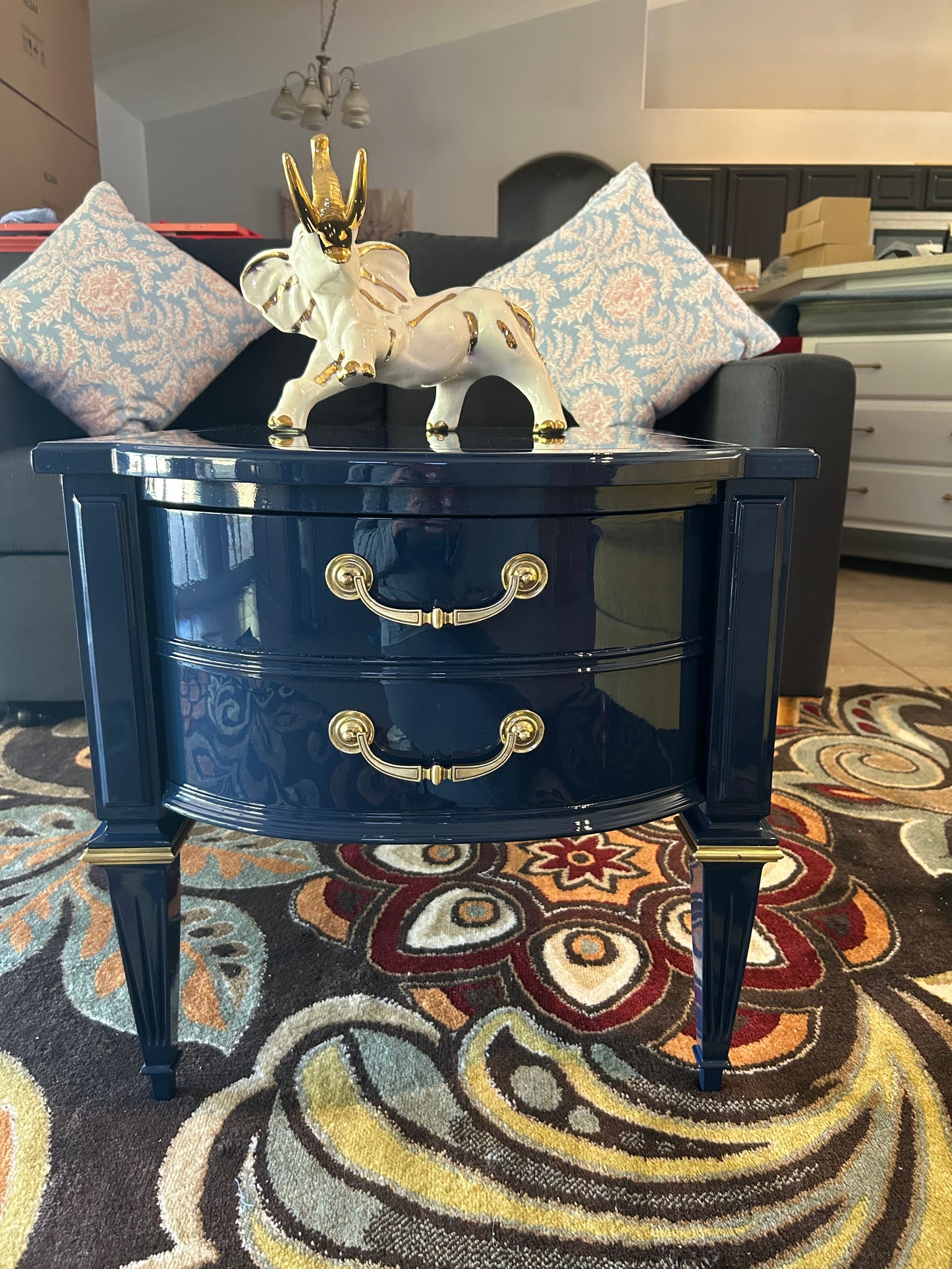 Broyhill Bow Front Nightstand/Side Table High Gloss Navy