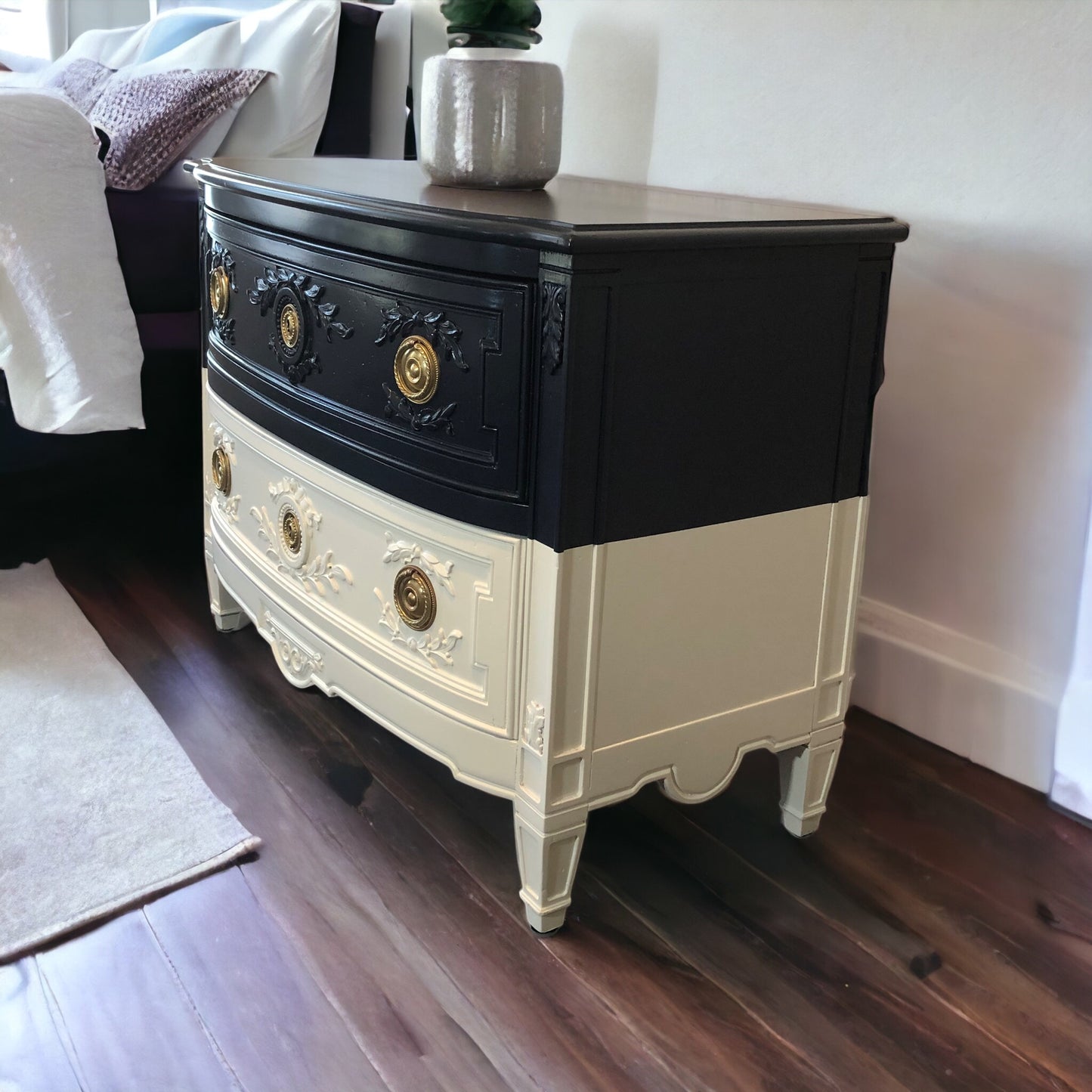 Weiman Chest 2 Drawers