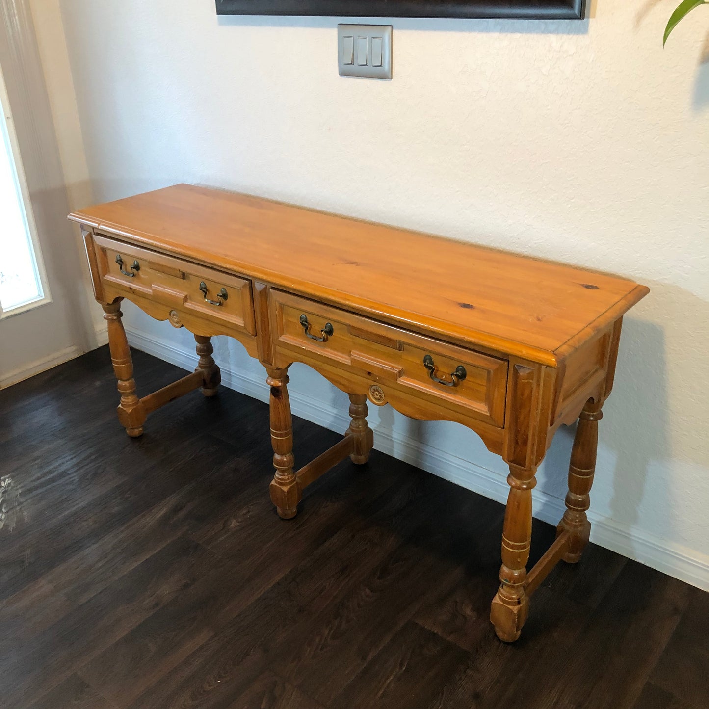 Vintage Solid Wood Console/Buffet/Sideboard Table