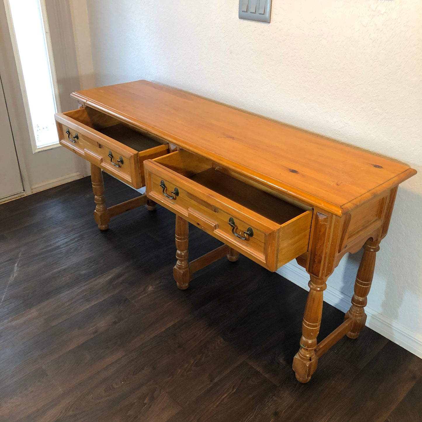Vintage Solid Wood Console/Buffet/Sideboard Table